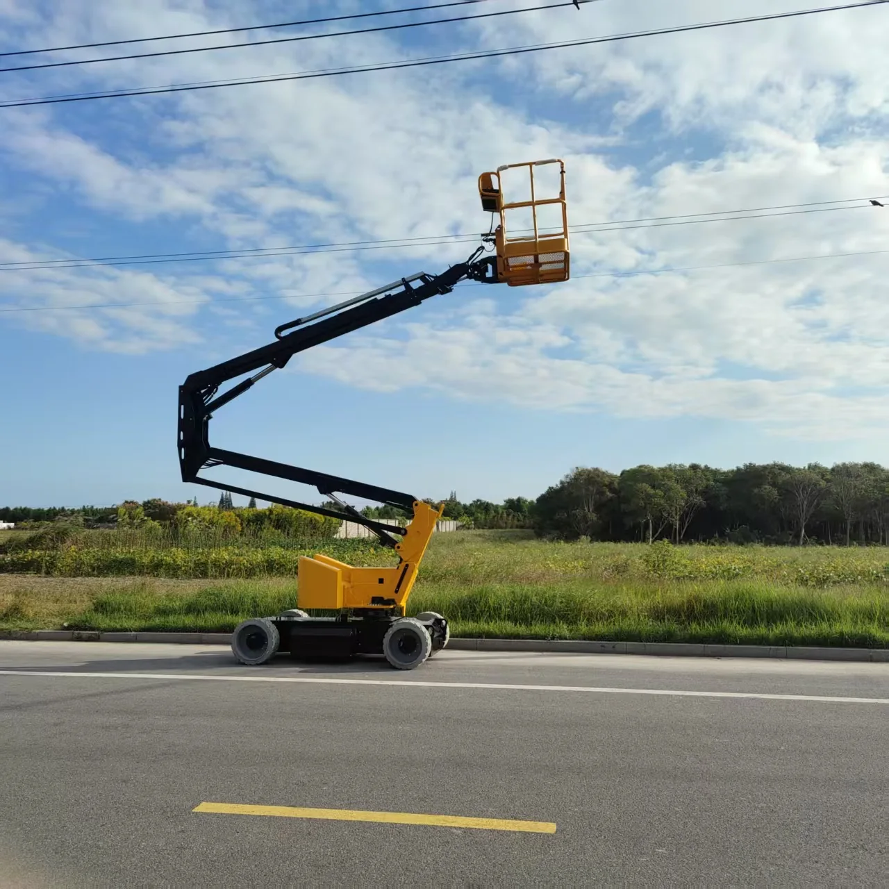 Articulating Boom Lifts