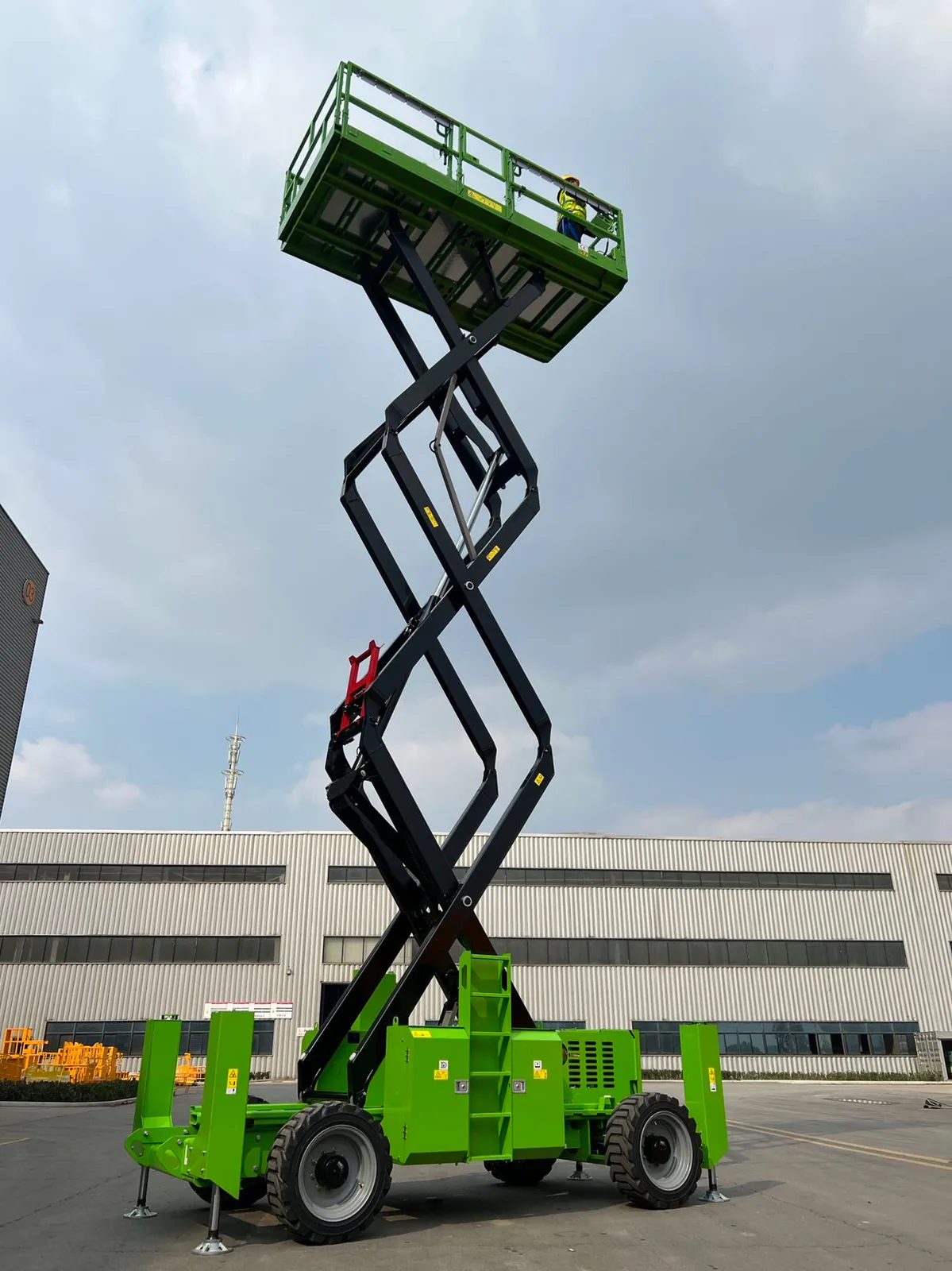 Electric Rough Terrain Scissor Lift Series