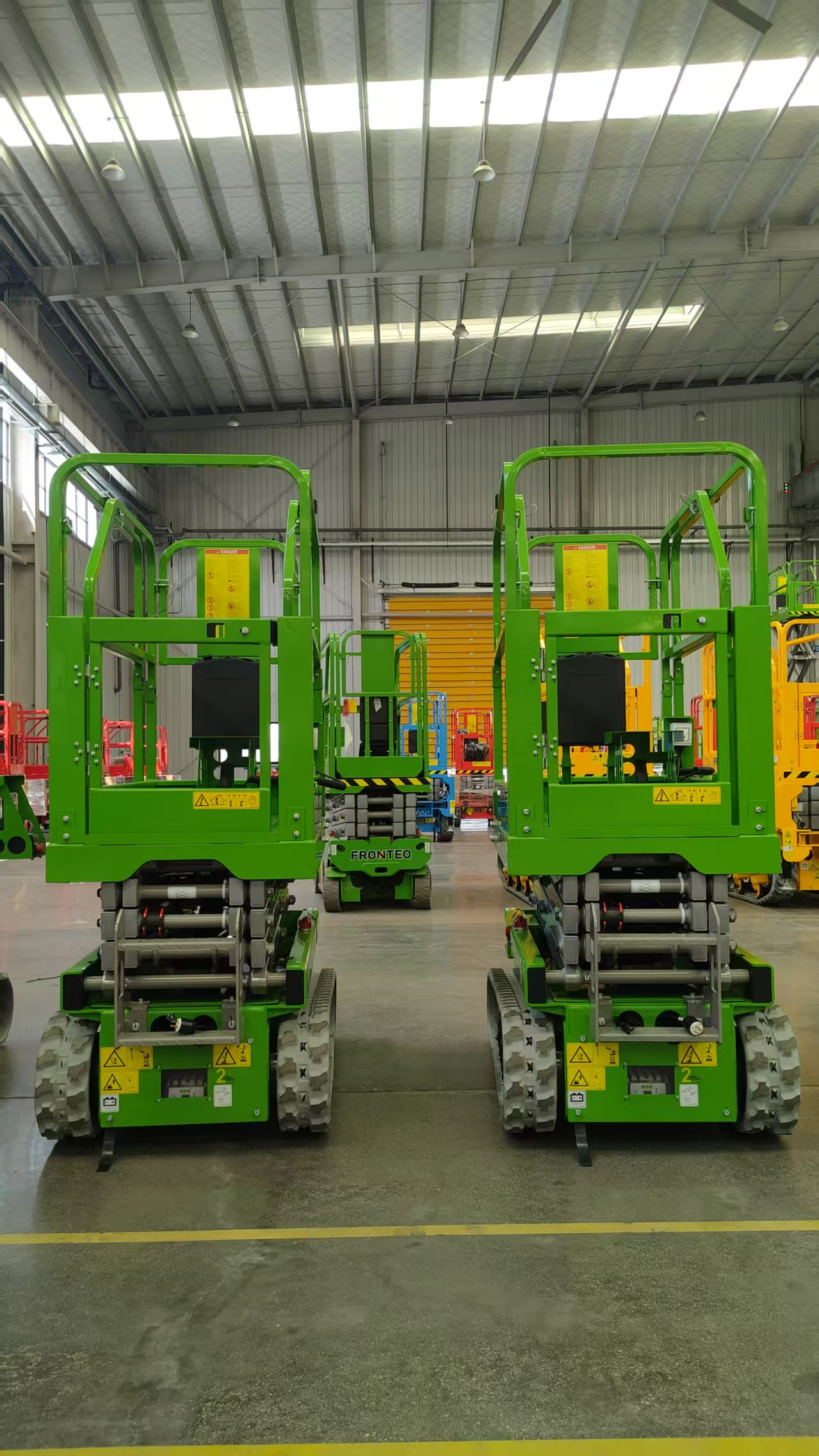 Crawler lift welding area