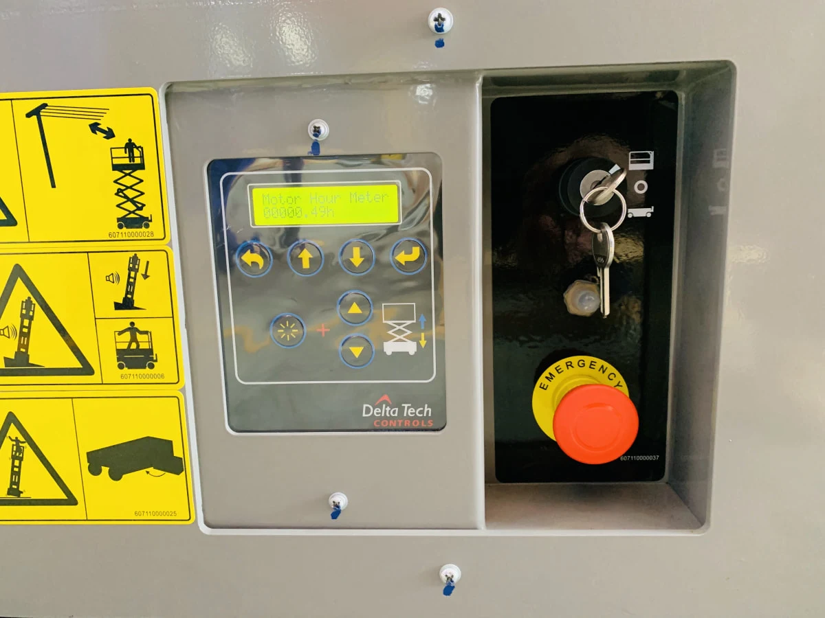 Ground control panel and emergency stop detail